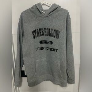 Women’s Graphic Hoodie (ptp approx 23in)